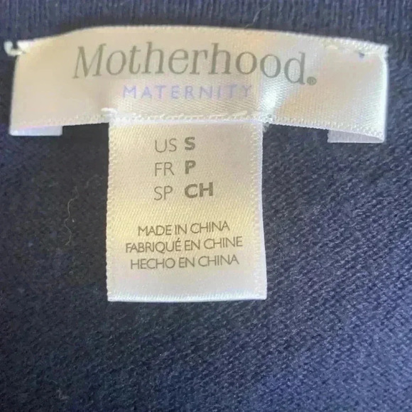 Motherhood maternity top with  lace cutouts - Picture 4 of 8